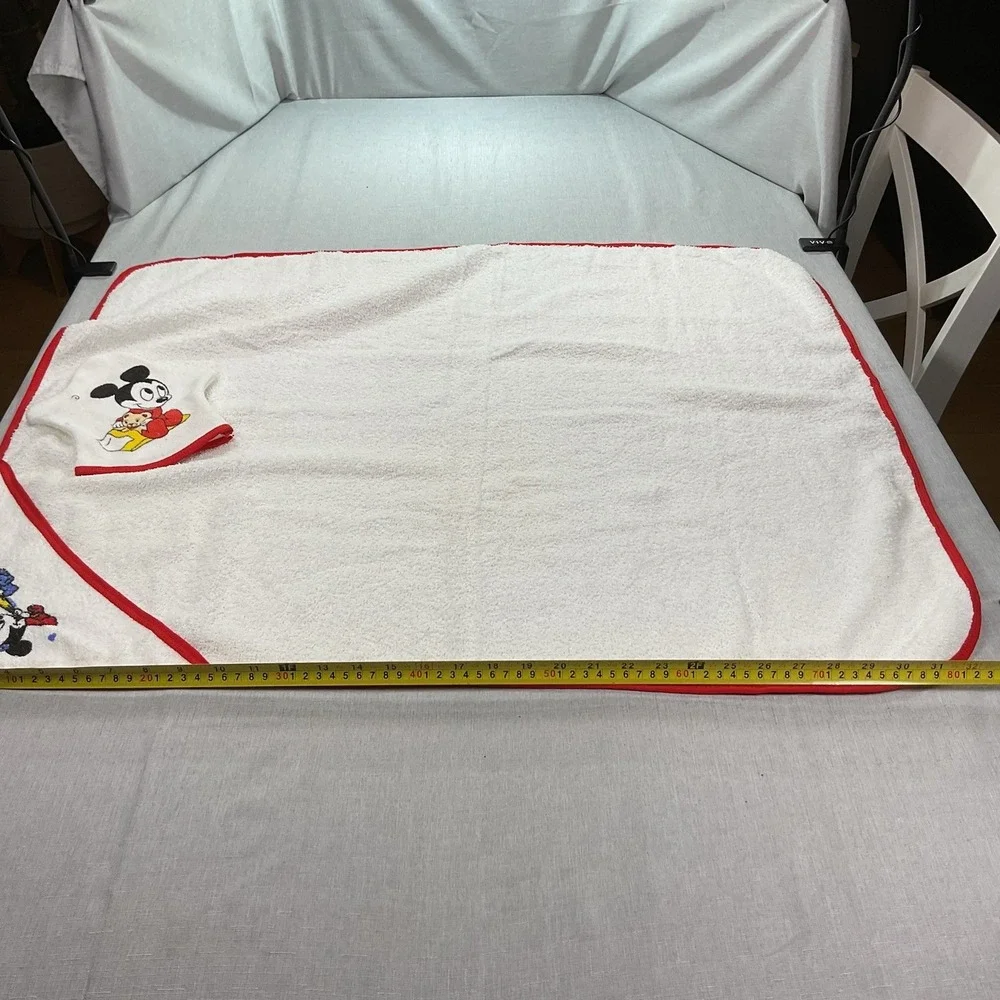 Dundee Vintage Mickey Hoodie Bath Towel and Wash Cloth
